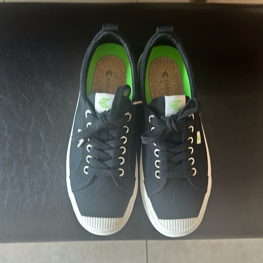 Size 9.5 Cariuma Canvas sneakers. Never worn. (I ordered the wrong size.)
